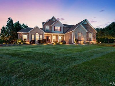 402 Hickory Grove Ln