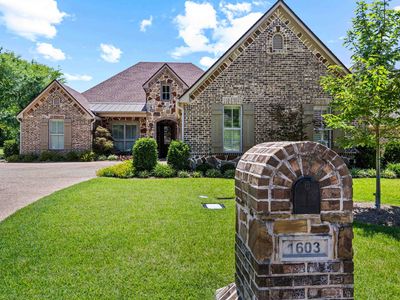 1603 San Augustine Ln
