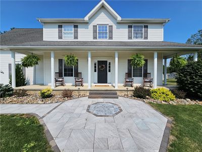 7 Bell Ln