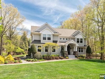 8 Mill Glen Ct