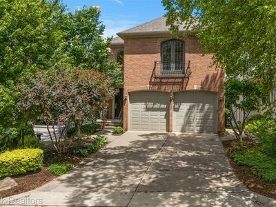 5348 Sunny Crest Dr