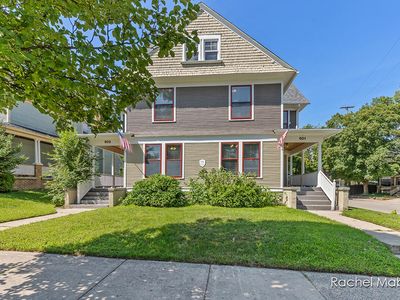 601 Paris Ave SE