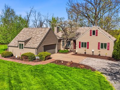 2275 Ridgeview Dr