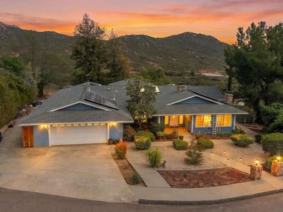 24563 Del Amo Rd