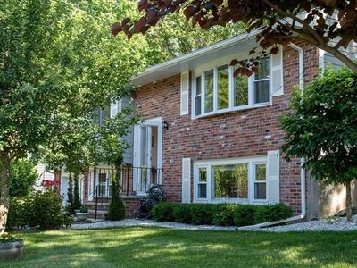 37 Lantern Ln