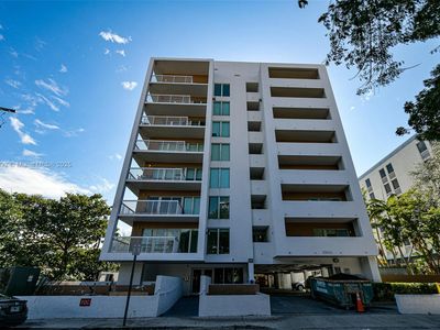 2740 SW 28th Ter APT 201