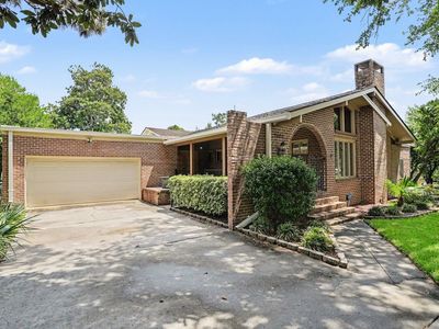 7608 Kingswood Dr.