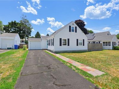 15 Arland Dr