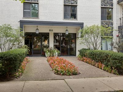 211 Elgin Ave APT 5J
