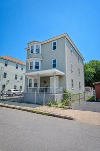 552 Alden St