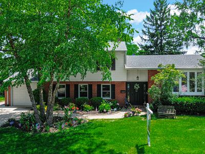 1449 E Joan Dr
