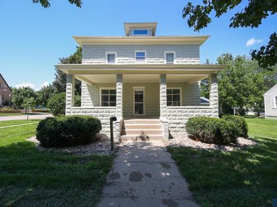 201 E Adams Ave