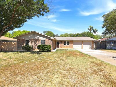 704 Sesame Ln