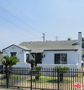 644 E 118th Pl