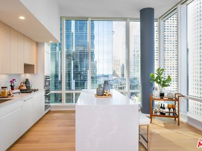 877 Francisco St APT 1806