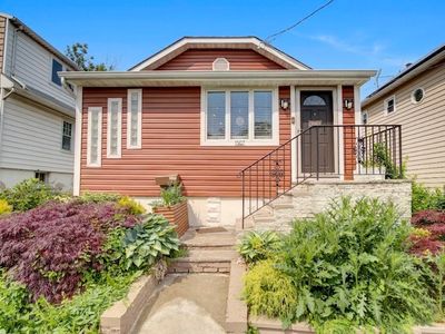 1507 Hiawatha Ave