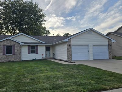 4237 Clearwater Ln