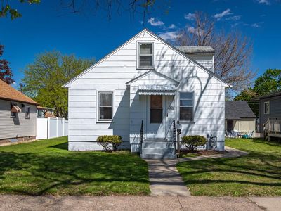 1809 19th STREET S S