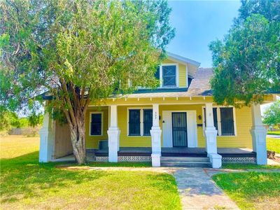 302 E Jones Ave