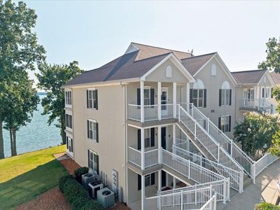 572 Moon Bay Dr #5