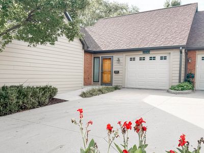 2220 Hamilton Dr