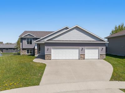 4453 Starling Ln SE