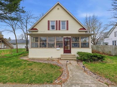 813 John Adams Street