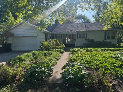 Property at 305 N East St, Le Roy, IL