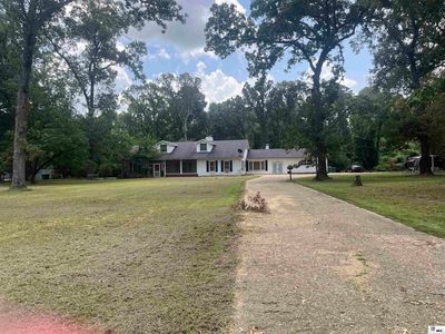 Property at 1604 Woodland Pl, Bastrop, LA