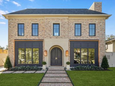 3717 Chevy Chase Dr