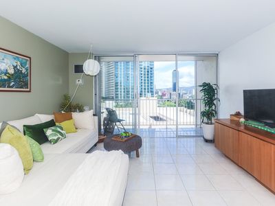 1925 Kalakaua Ave APT 1004