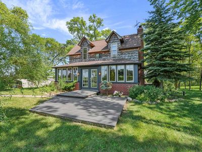 12372 Center Rd