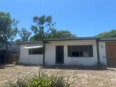 8648 FOX HOLLOW DRIVE