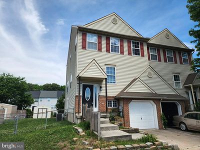 348 W Wind Dr
