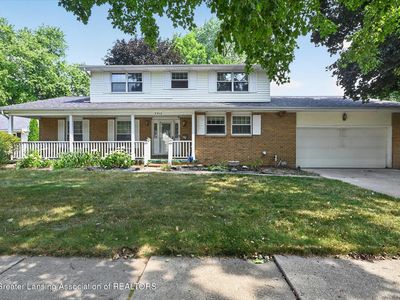 3412 Sandhurst Dr