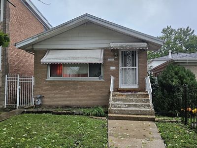7311 S Seeley Ave