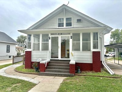 708 S 6th St