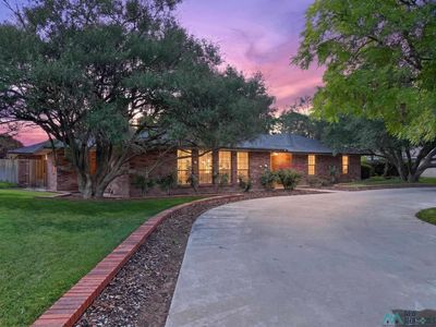 2902 Diamond A Dr