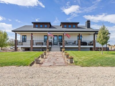 9200 Meadow Farms Dr