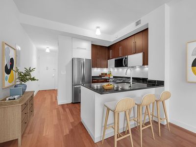 100 Jay St APT 14J