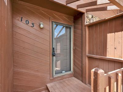 1530 N Smith Cir Unit 103