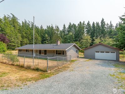 216 E Sleeper Road
