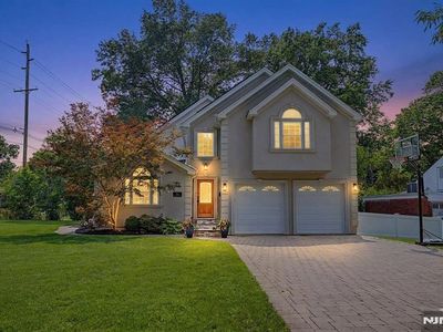 11 Hanover Pl