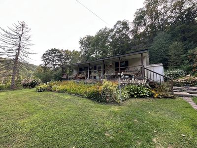 3 Lacney Hollow Ln