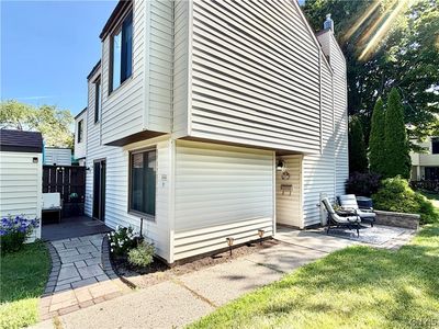 104 Harwinton Ct