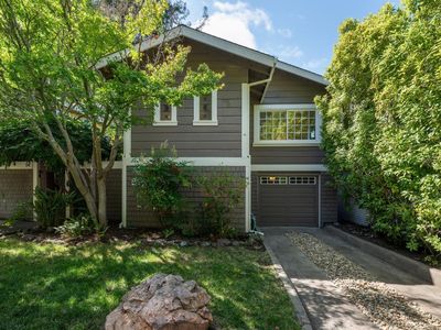 14 Scenic Avenue