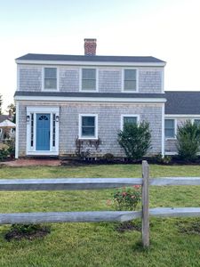 33 Pleasant Street