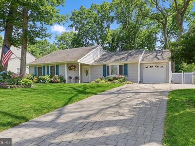 2348 Huckleberry Rd