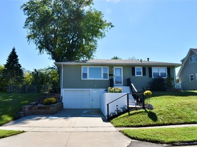 2165 Country Club Dr