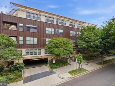 5201 Wisconsin Ave NW APT 406